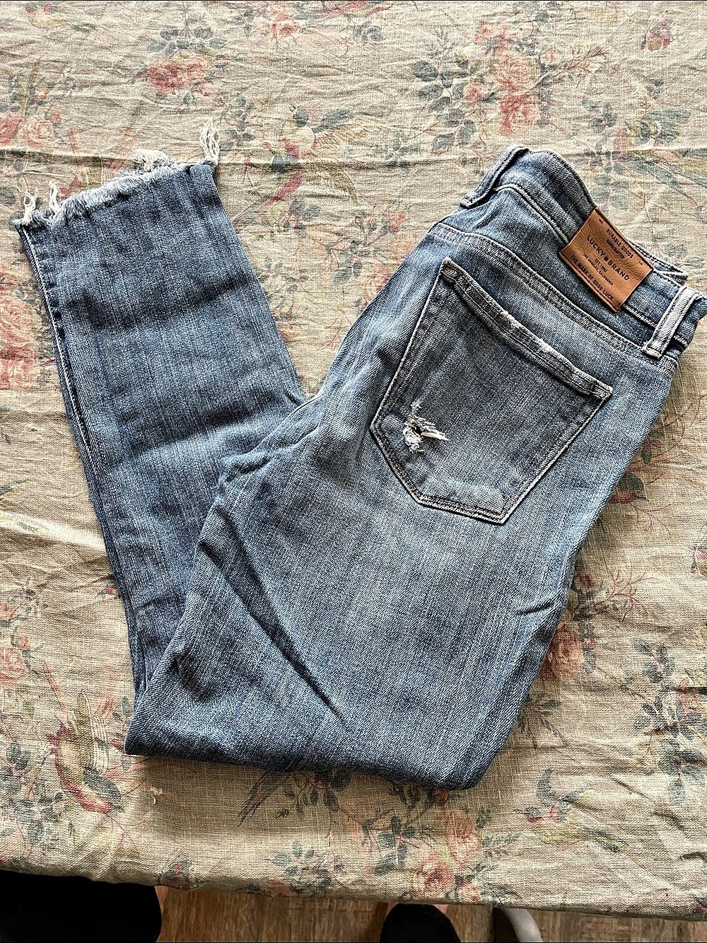 Lucky Brand ava skinny Jeans in Blue 6/28